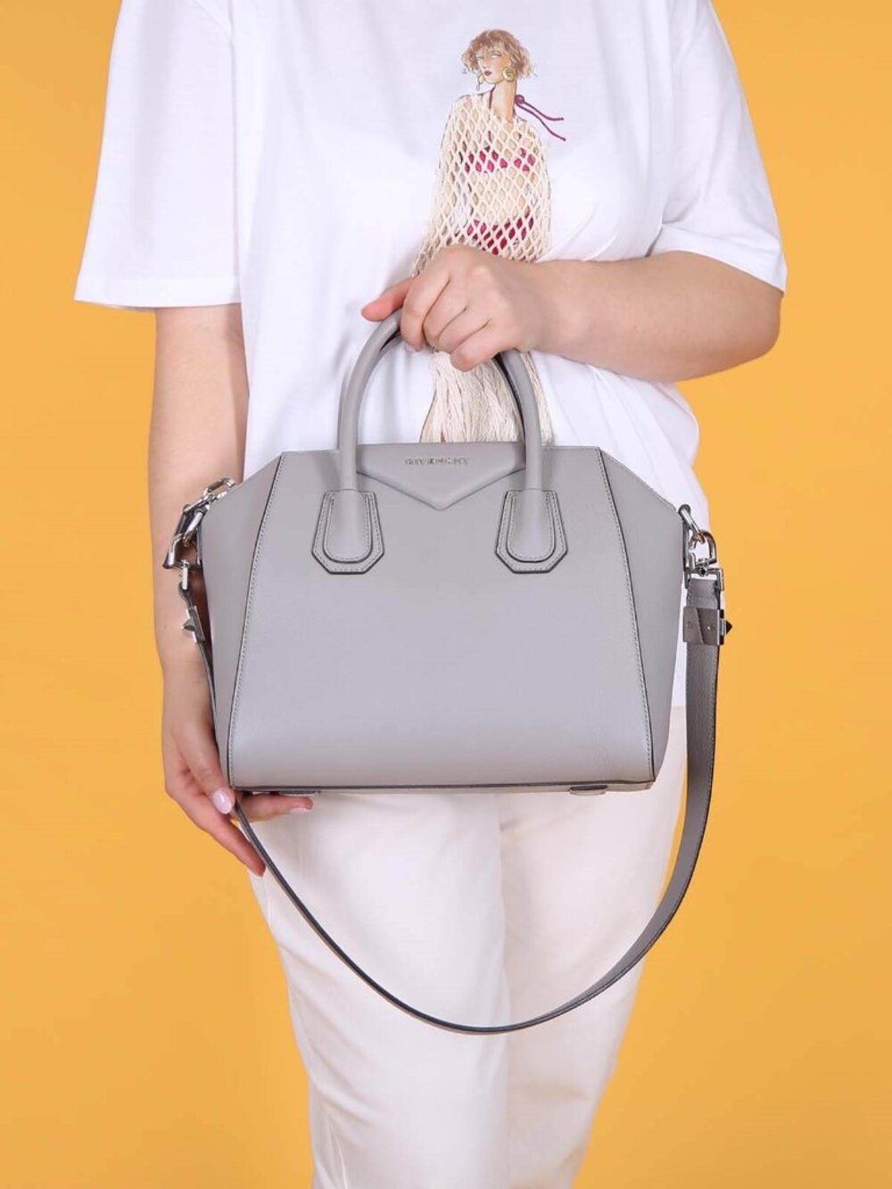 Givenchy Antigona Women's Hand Bag
